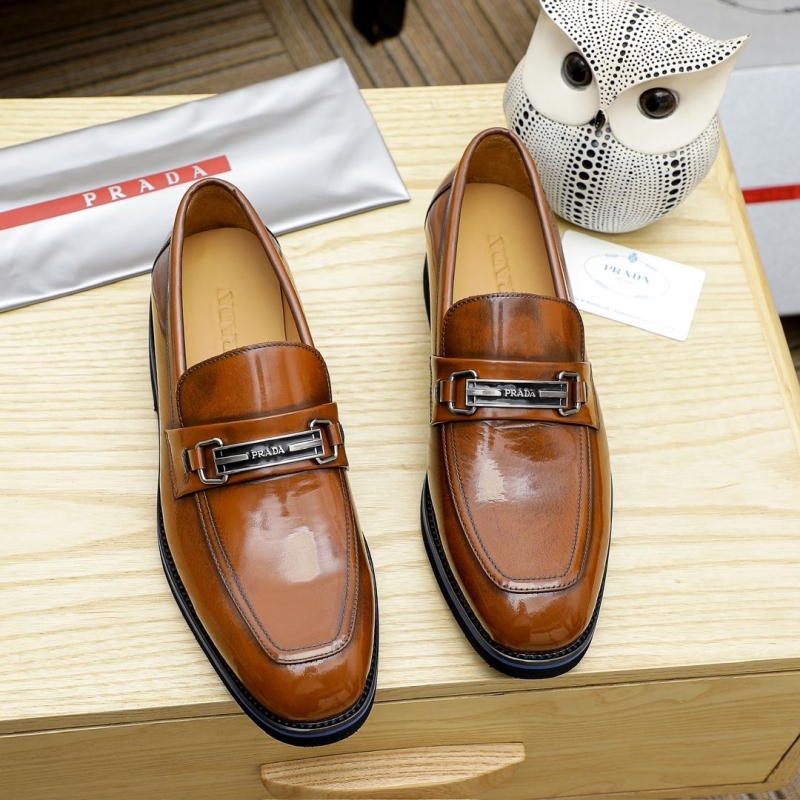 Pra*a leather shoes